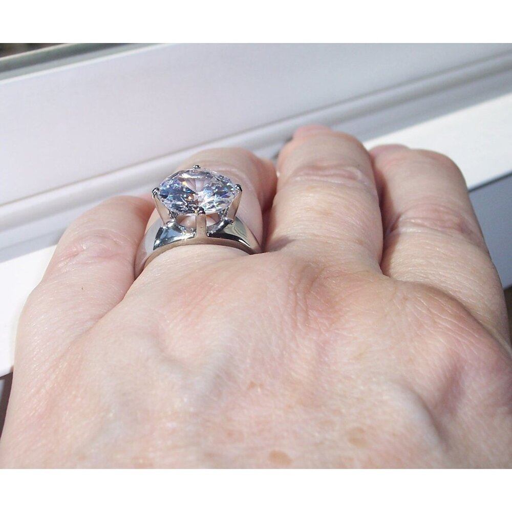 Round Cut Solitaire Cubic Zirconia Band Ring Stainless Steel - Picture 6 of 16